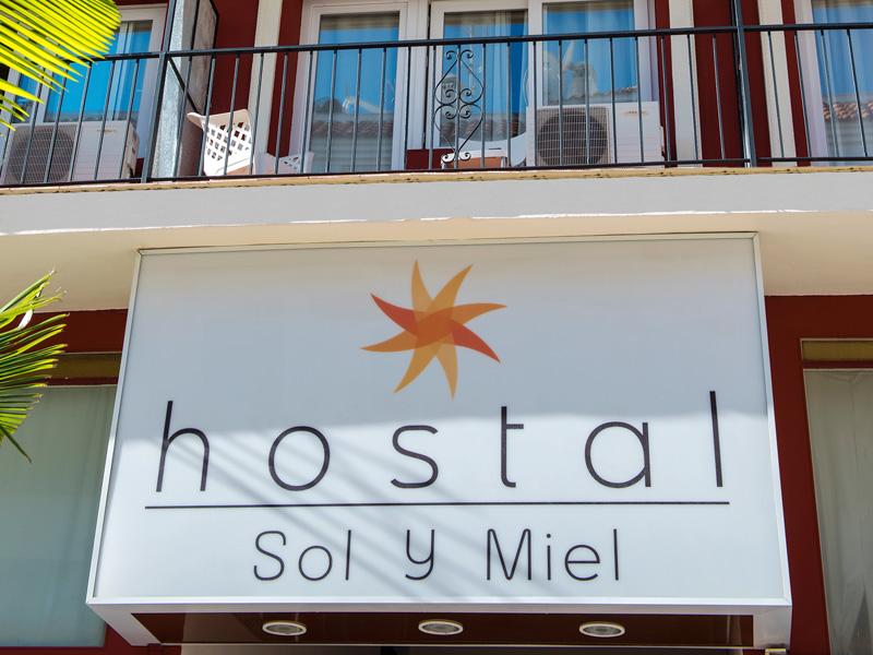 Hostal Sol Y Miel Бенальмадена Екстер'єр фото